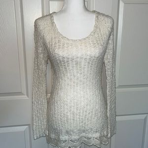 Love by Design l/s knit cream sweater with scallop crochet detail. Size S